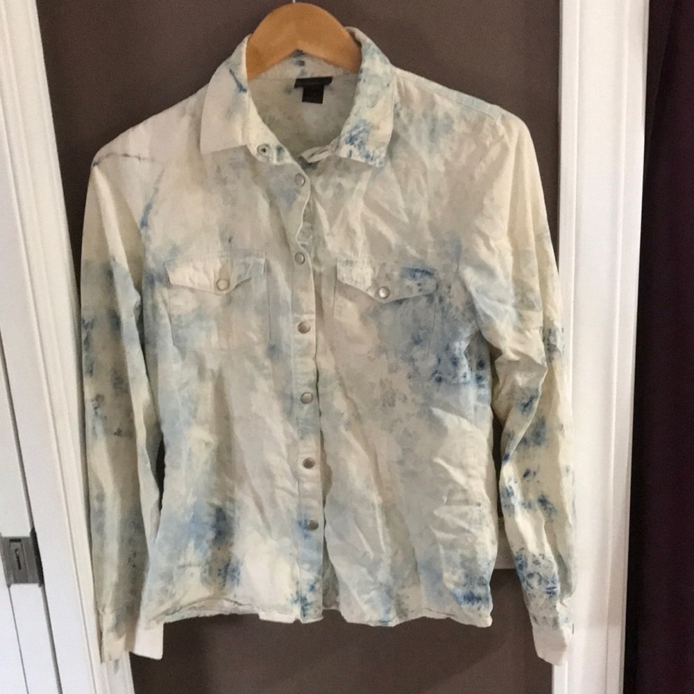 Daytrip Button Up shirt